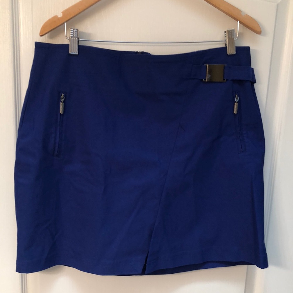 Beautiful BLUE Upscale Skort by Orly.  NEW!